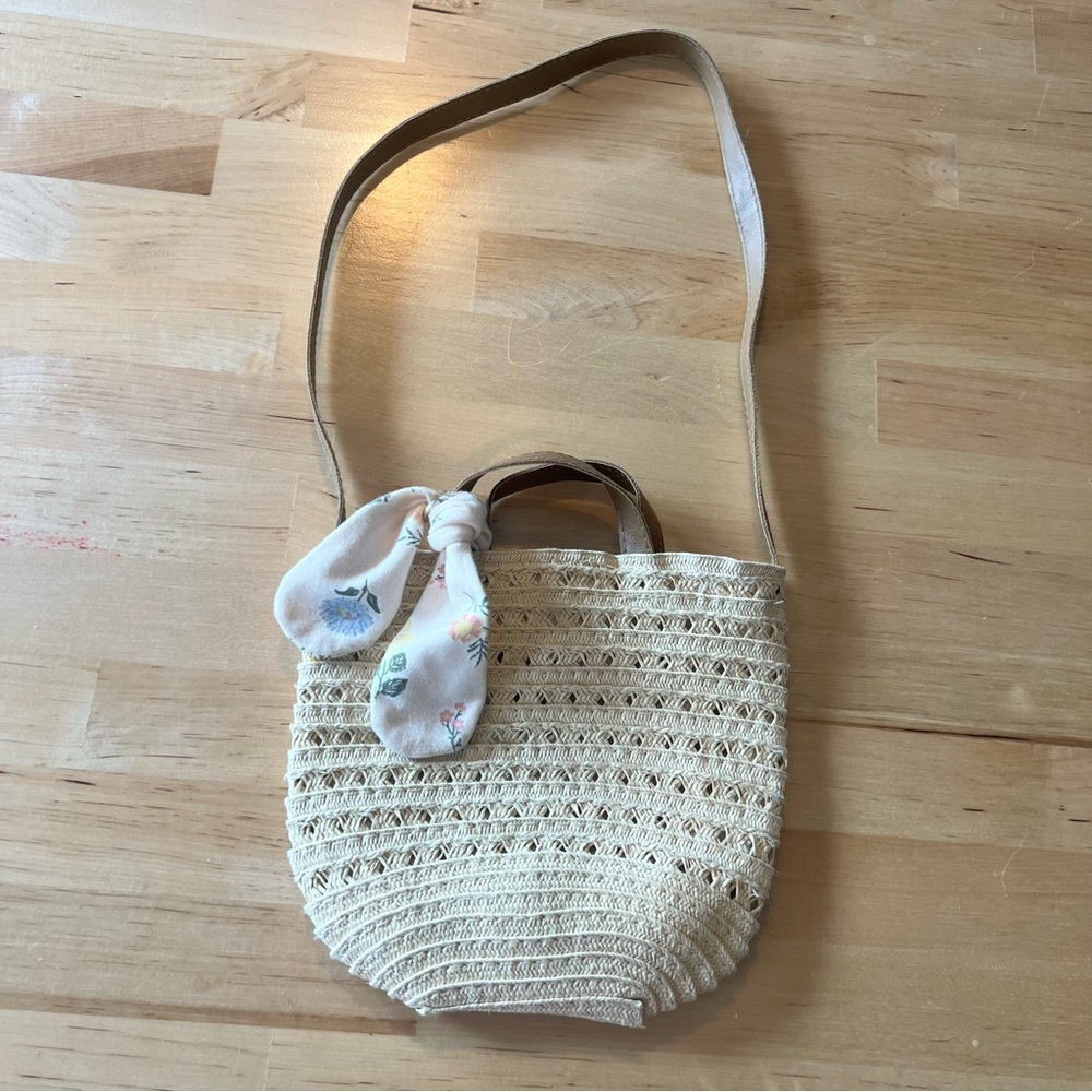 🔆 Bundle items 6 for $30 Kids Purse - Picture 1 of 4